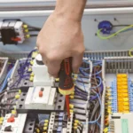 Wkrętak izolowany VDE z grzechotką i 6 wymiennymi grotami 808062 BAHCO