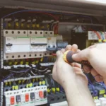 Wkrętak izolowany VDE z grzechotką i 6 wymiennymi grotami 808062 BAHCO